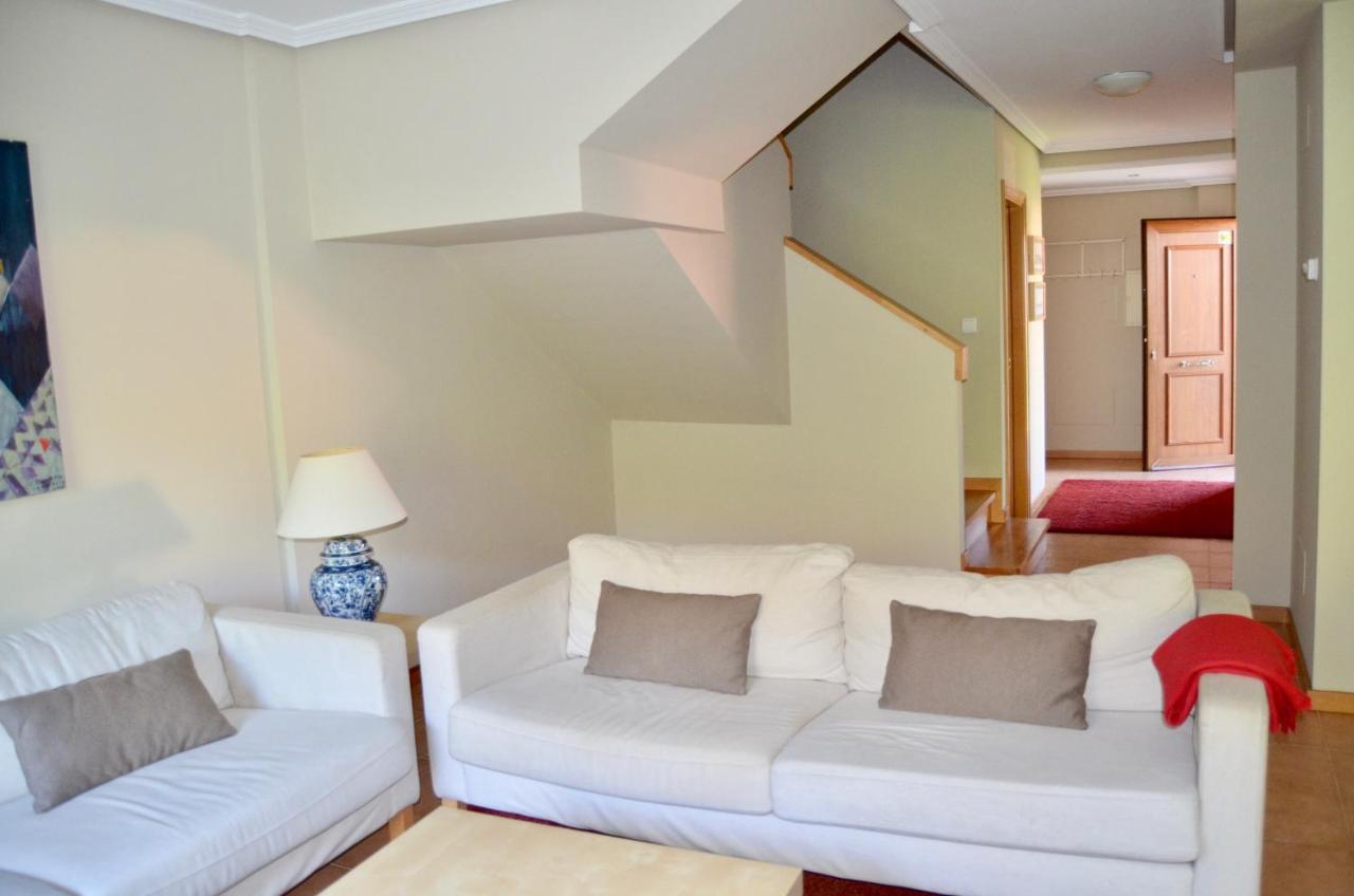 Precioso Adosado En Urbanizacion Con Campo De Golf Villa Mino Dış mekan fotoğraf
